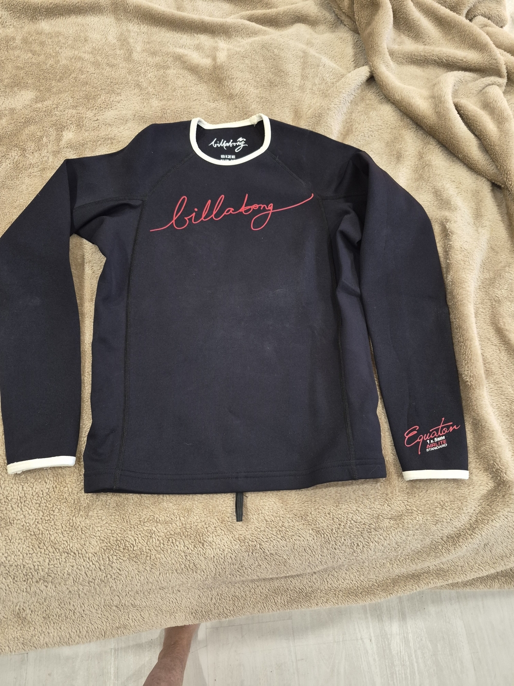Billabong Kids' Long Sleeve Wetsuit Top - Black/Red Size 6